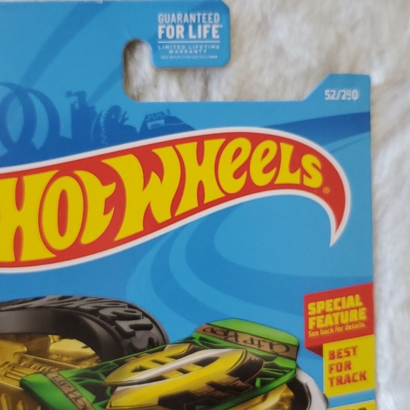 HOT WHEELS Experimotors™️ Mattel CLIP ROD Collectible Matchbox Race Car - Picture 2 of 6